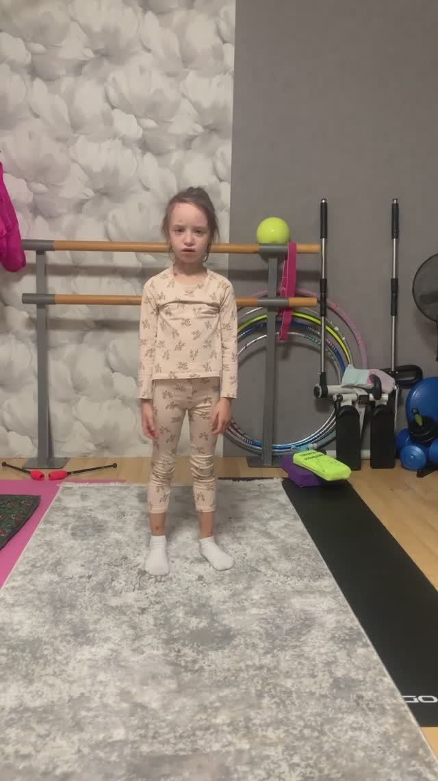 На сколько нужно быть упертой чтоб сделать всего один элемент 🤣💯👍