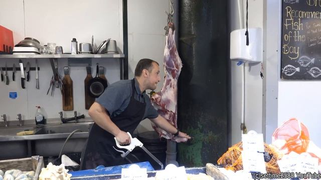 Scalping And Cutting To Pieces A Whole Deer ! London Butchers On The Street Markets. Street Food