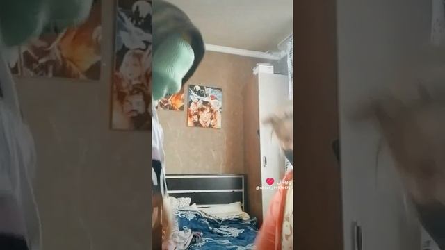 Like_7432165870118270182.mp4
