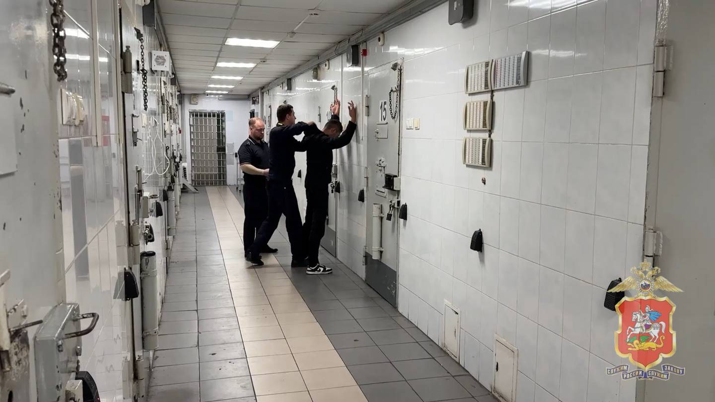 (12+) Взлом на миллион: в Мытищах задержали двух воров