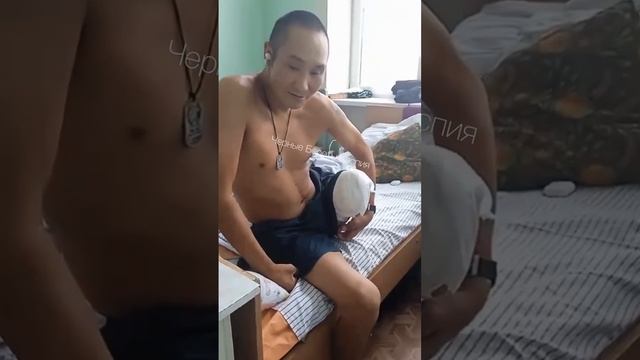 Вот такие они — настоящие русские мужчины. С титановыми яйцами.