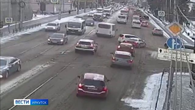 Сразу несколько аварий произошло утром на улице Ленина в Икрутске