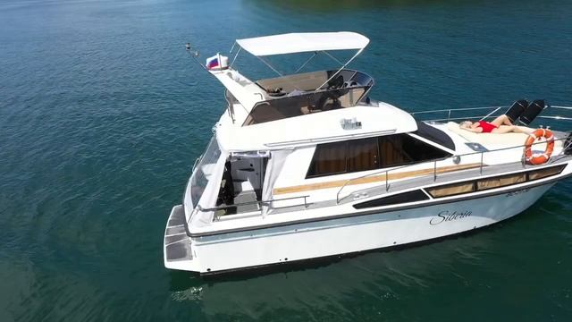 Яхта Сибирь