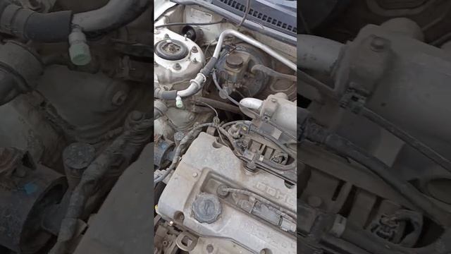 работа двигателя MAZDA FAMILIA