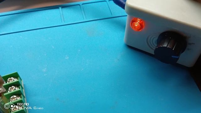 Регулятор температуры паяльника.