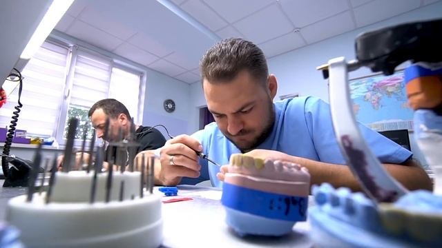 DR PALMAS: Dentista Sardo In Moldavia E Romania VLog 51🔥