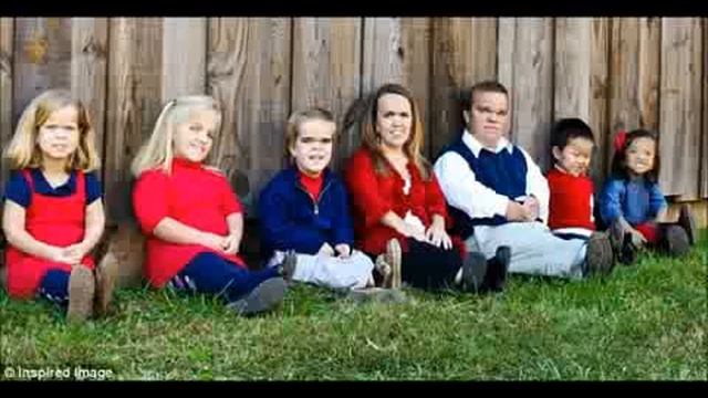 Meet the Johnstons - the largest family of achondroplasia dwarfs in the world.