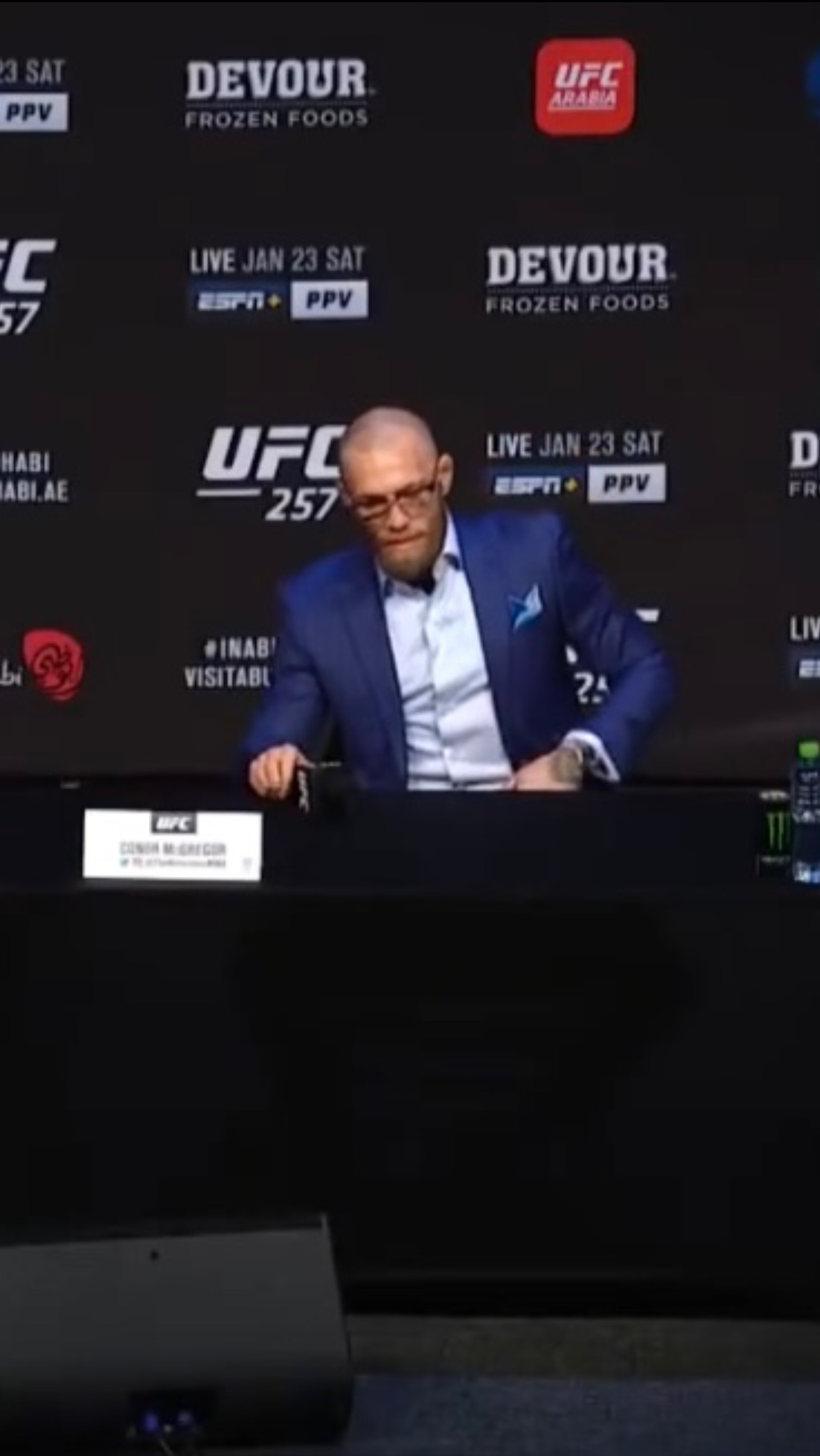 Вражда с Конором