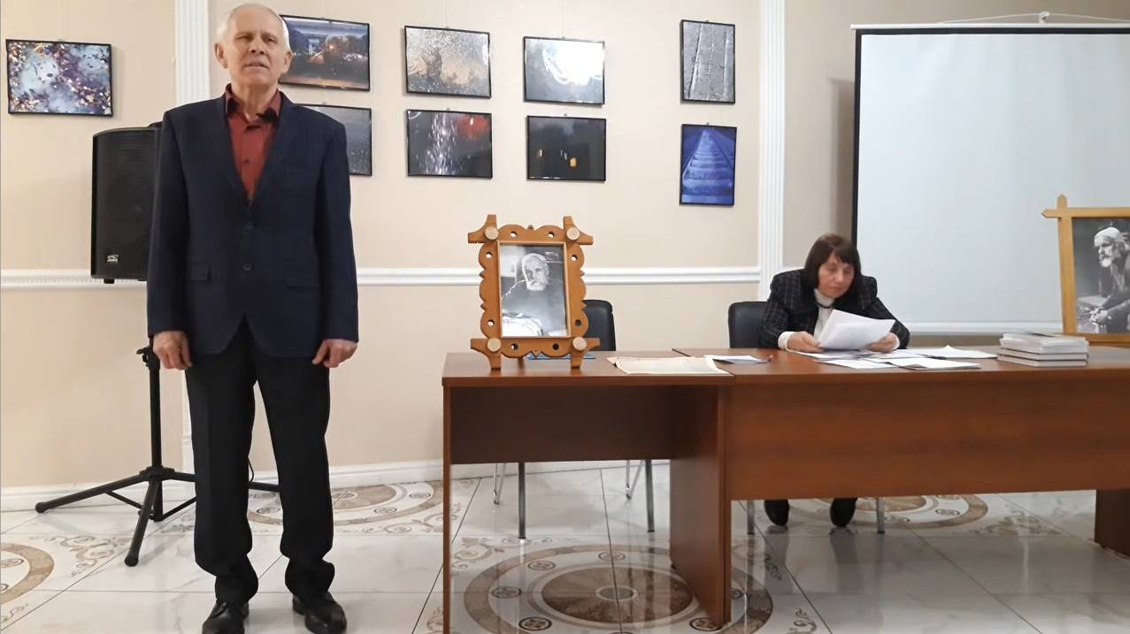 Когда в листве сырой и ржавой... Блок Александр Александрович