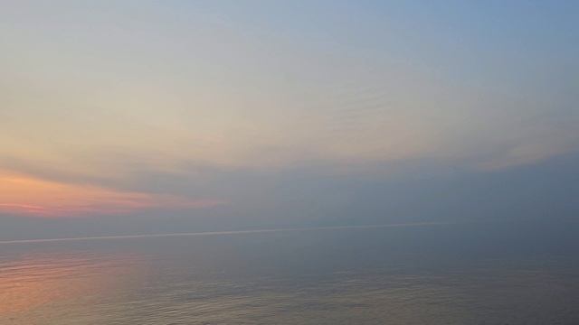 Осенний закат и туман.Ноябрь 2024.Владивосток