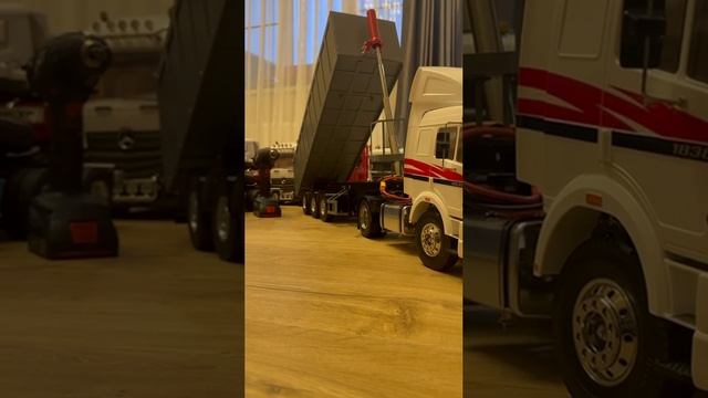 первый подьем кузова самосвал полуприцем 1/14 rc truck  грузовик на радиоупралении