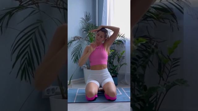 Боль в шее и головная боль? Исправьте это за считанные секунды (ЭТО РАБОТАЕТ!)