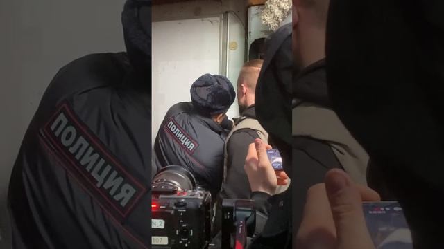 ОПЕЧАТАЛИ ОЧЕРЕДНУЮ ТОРГОВУЮ ТОЧКУ НА РЫНКЕ!