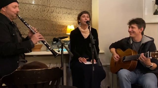 Petit loup gris
Нерусская народная про серого волка.