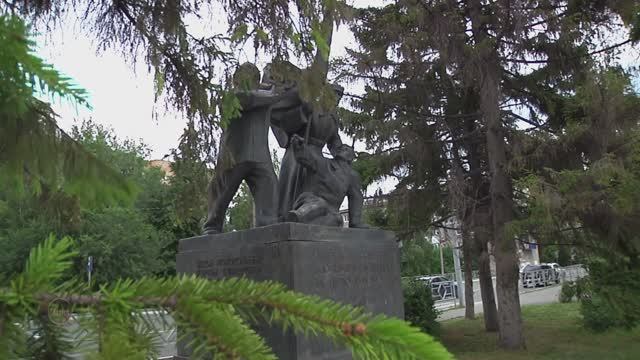 г Сызрань "без прикрас" . Памятник