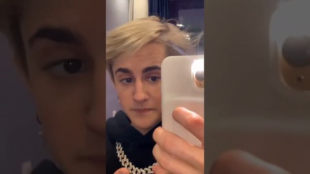 КИЛОГРАММ СЕРЫ В УШАХ
