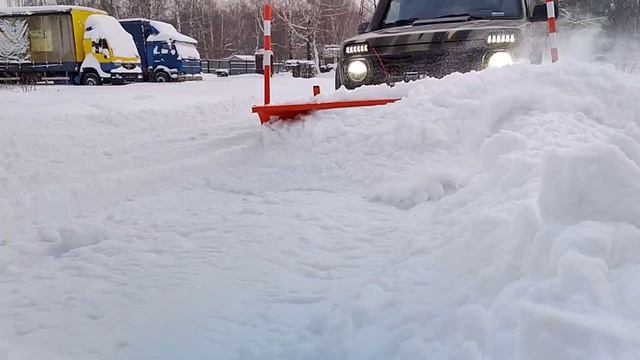 Отвал для снега на Ниву от Тульской внедорожной мастерской