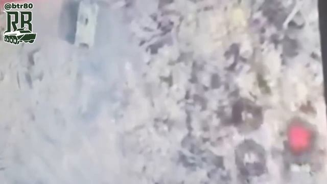 🇷🇺💥Бойцы группировки "Центр" вывели из строя американский БТР М113
🎯После точного попадания🔽🔽