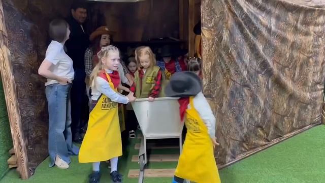 Квест-шоу «Золотые Рудники» для большой компании!