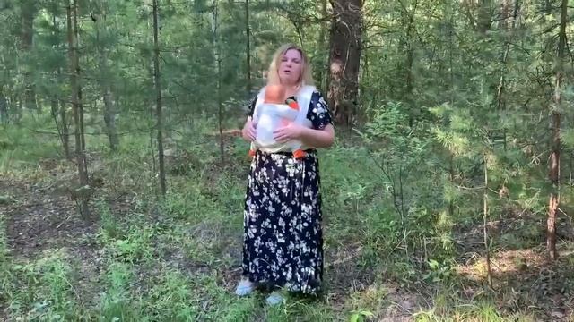 Как вынуть ребенка из слинга