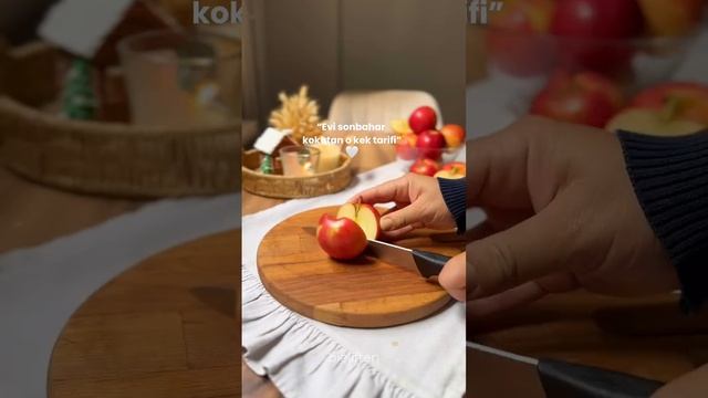 Яблочно-ореховый пирог с корицей 🍎