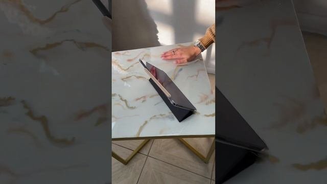 Квадратный столик со столешницей из смолы LONET✨ на сайте увидите больше - lonet.shop