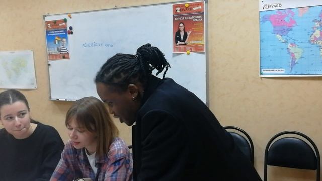 Английский Клуб с носителем для студентов 13.11.2024