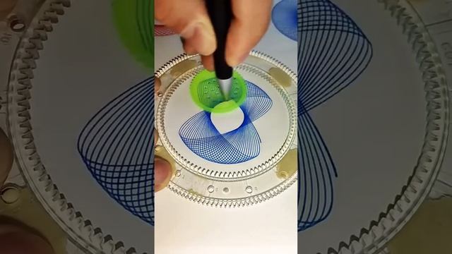 How many rotations did the pen make in total? 
#asmr #Spirograph #satisfying #shorts