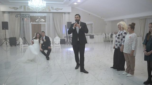 Вокальный ржачный конкурс прямо на свадьбе