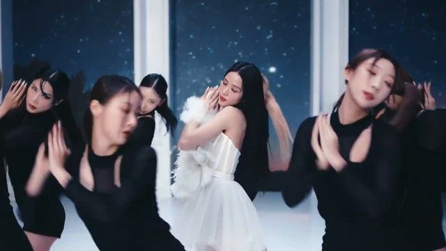 JISOO- ‘ FLOWER’ Dance Mirrored