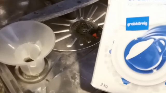 Perawatan mesin cuci piring // cleaning the dishwasher