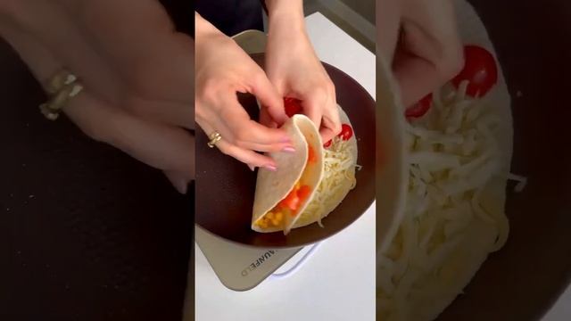 Нереальная ВКУСНЯШКА с сыром за 5 минут на ЗАВТРАК...🧀😋