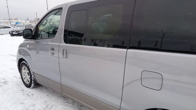 Hyundai H-1 2014