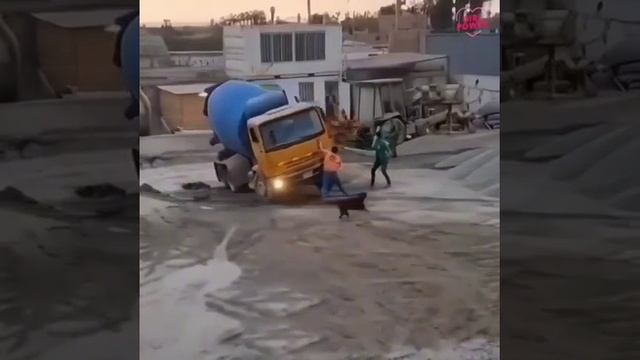Что-то странное происходит с грузовиком