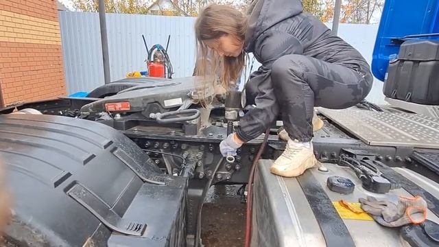 простака под седло