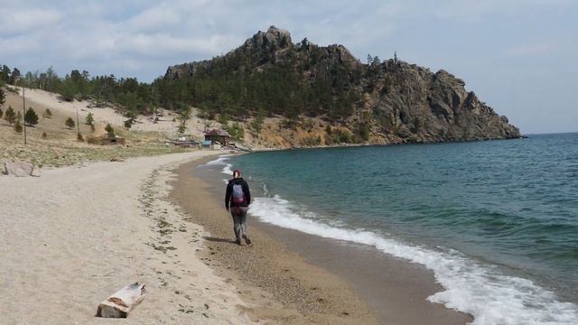 Байкал: скала Жандарм, бухта Песчаная, ходульные сосны и цветение багульника