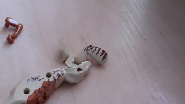 Динозавр Тирекс собирает себя по частям ♡