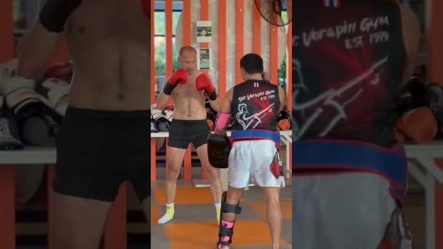 Получил по корпусу 🥊