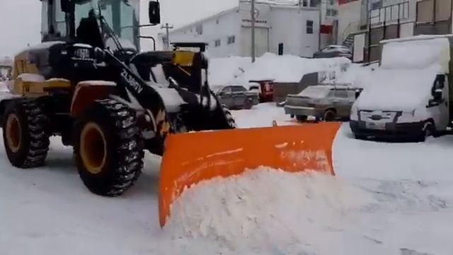 Отвал бульдозерный на фронтальном погрузчике XCMG ZL30GV | ТЕХНОЗИС Live