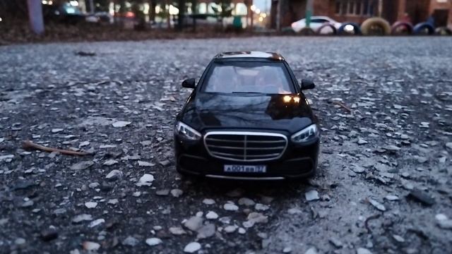 Mercedes-Benz  S- class всегда впереди других