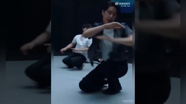 ВАн Ибо танцует 2_5258171161610566833