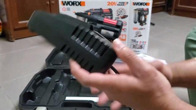 Mesin paku tembak canggih, Worx wx 840 Unboxing