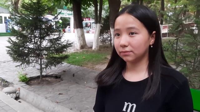 Опрос жителей Оша о том каких русских поэтов и писателей они знают и любят читать