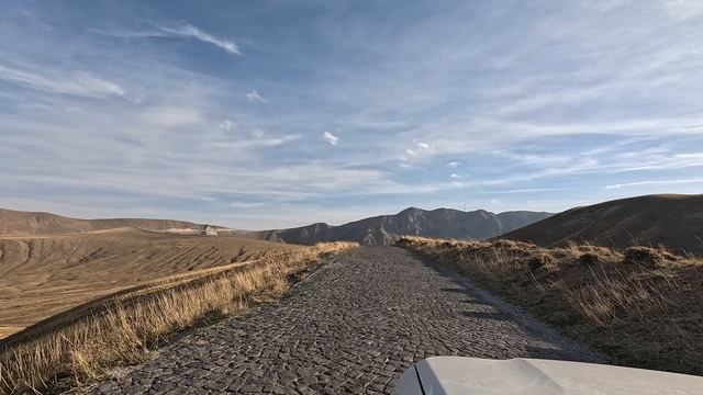 Подъем из кратера Немрут и спуск к Татвану