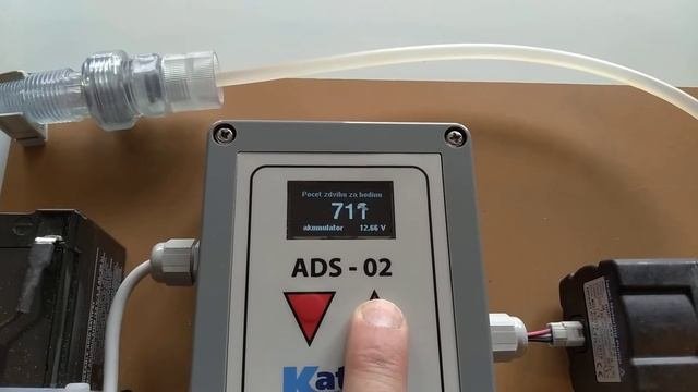 Dávkovací čerpadlo s akumulátorovým napájením 12V