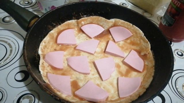 Вкуснейшая пицца на сковороде за 5 минут из лаваша.