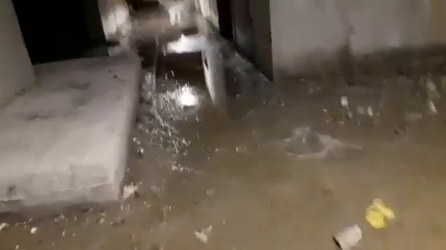 Подвал дома в ЖК Holiday House Сукко. По мнению застройщика это нормально.