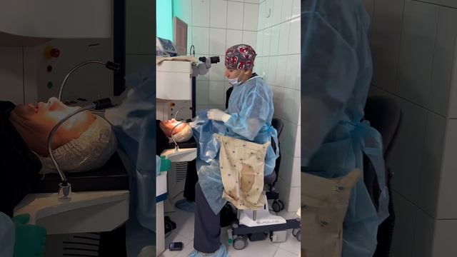 Выиграла лазерную коррекцию зрения, взгляд Чита