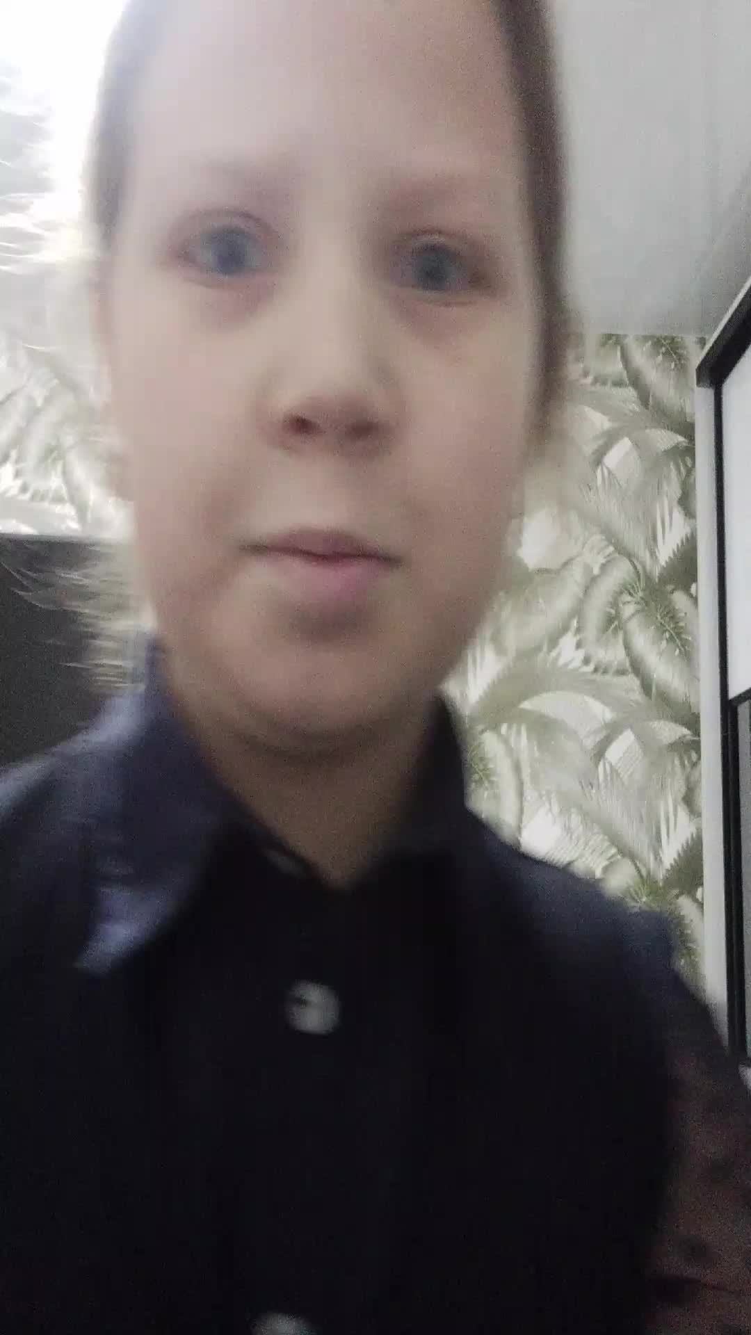 опять прогуляла школу