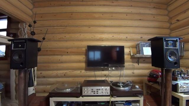 Victor QL-Y55F  и  Luxman L-58A
